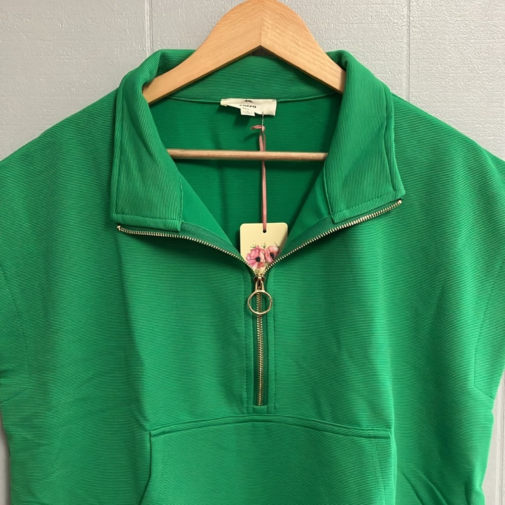 New with tags!! Entro Vibrant Green Textured Top Large Zip Closure New with Tags - Picture 6 of 11
